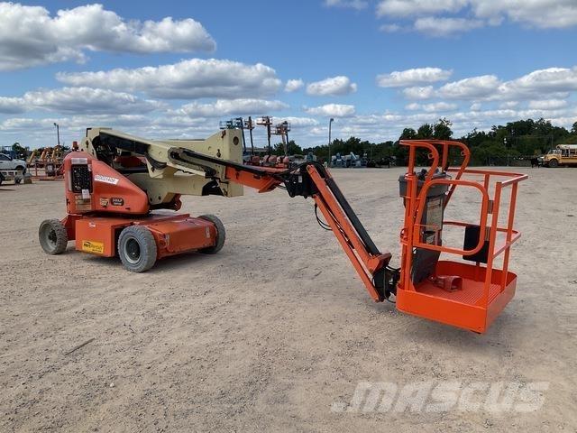 JLG E400AJPN Nacelles articulées