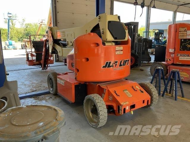 JLG E400AJPN Nacelles articulées