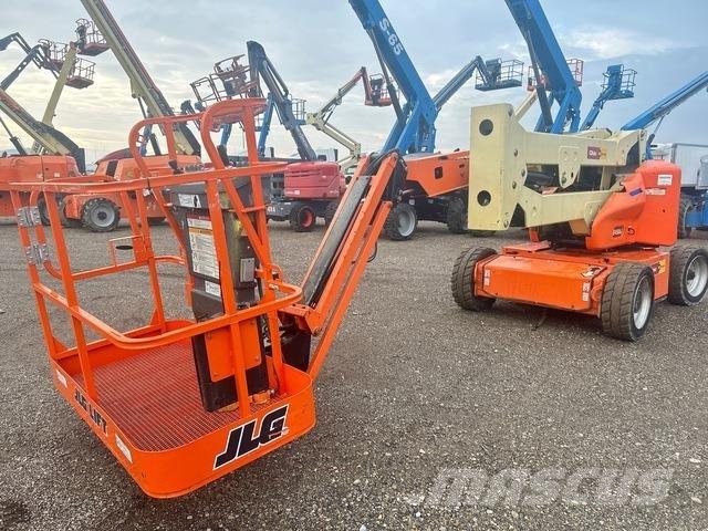 JLG E450AJ Nacelles articulées