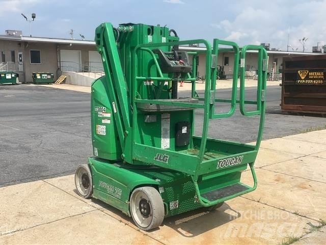 JLG T20E Mât vertical