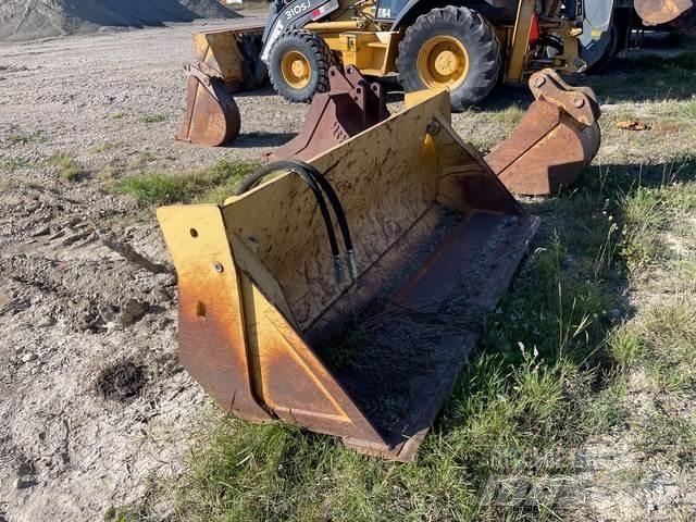 John Deere  Tractopelle