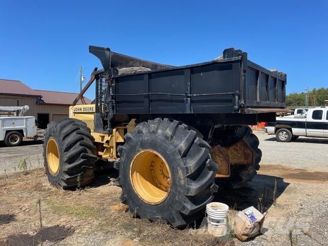 John Deere  Tombereau articulé