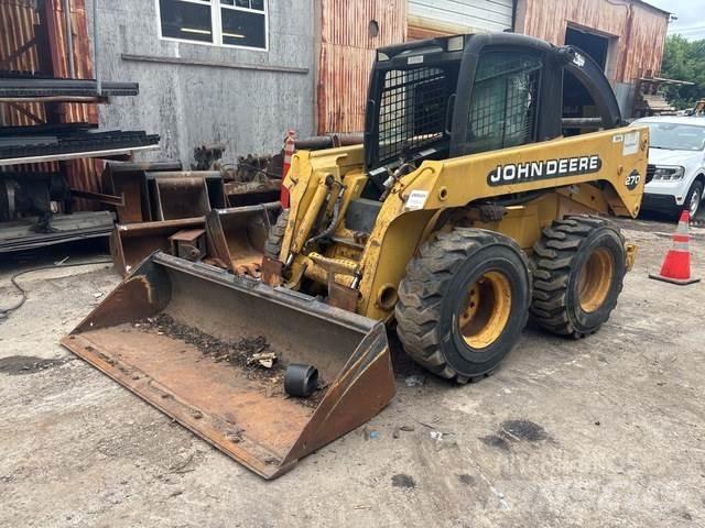 John Deere 270 Chargeuse compacte