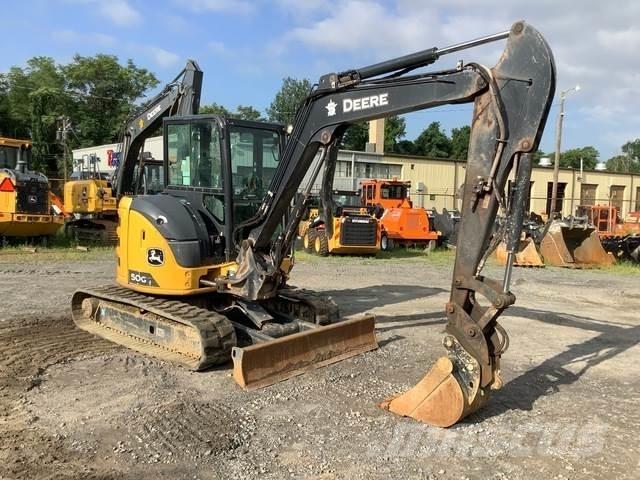 John Deere 50G Pelle sur chenilles