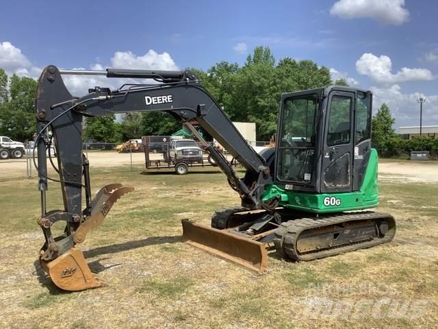 John Deere 60G Pelle sur chenilles
