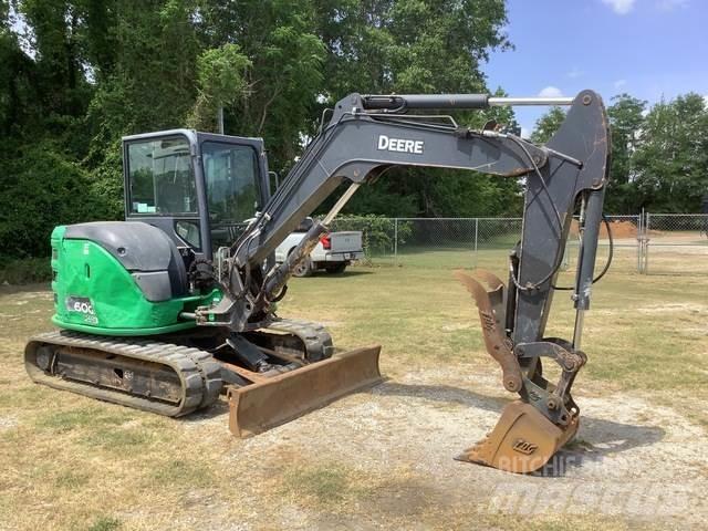 John Deere 60G Pelle sur chenilles