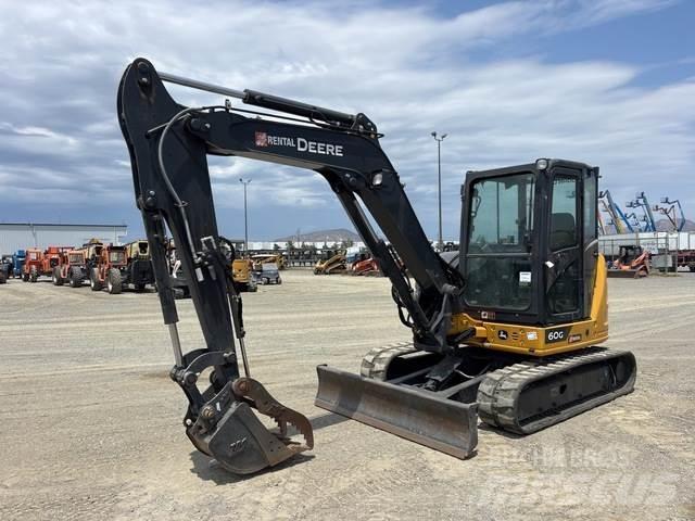 John Deere 60G Pelle sur chenilles