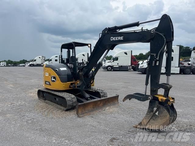 John Deere 60G Pelle sur chenilles