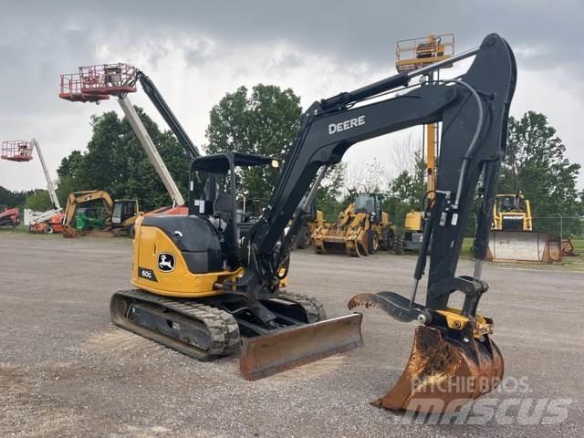 John Deere 60G Pelle sur chenilles
