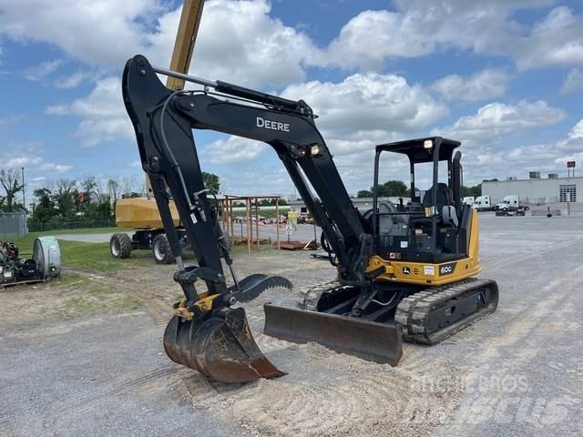 John Deere 60G Pelle sur chenilles