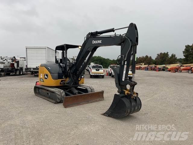 John Deere 60G Pelle sur chenilles