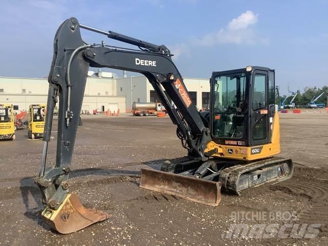 John Deere 60G Pelle sur chenilles