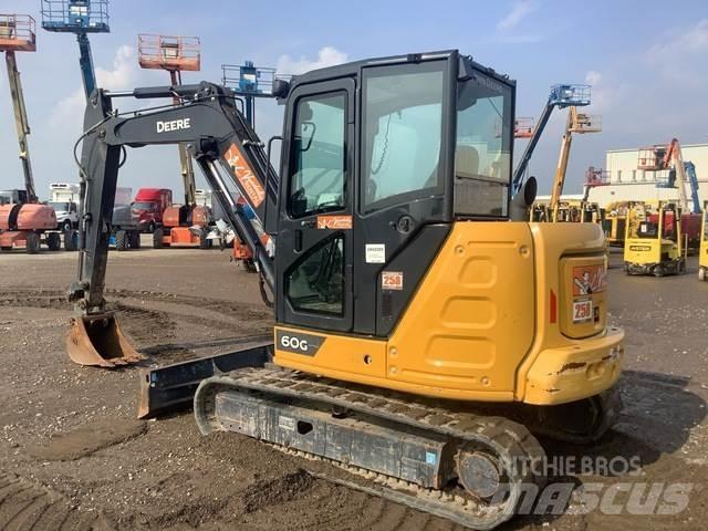 John Deere 60G Pelle sur chenilles