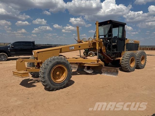 John Deere 770 Niveleuse