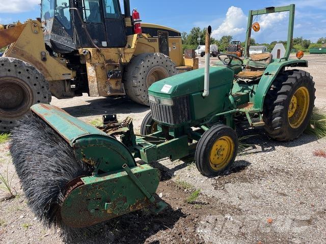 John Deere 970 Balayeuses d'intérieur