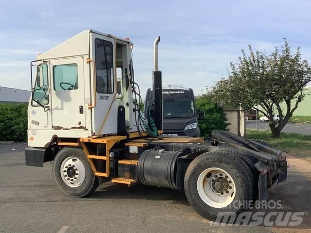 Kalmar Ottawa Tracteur de manœuvre