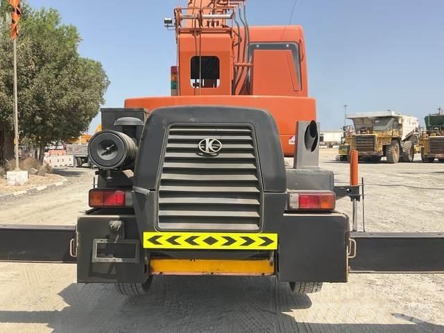 Kato KR10H Grues mobiles
