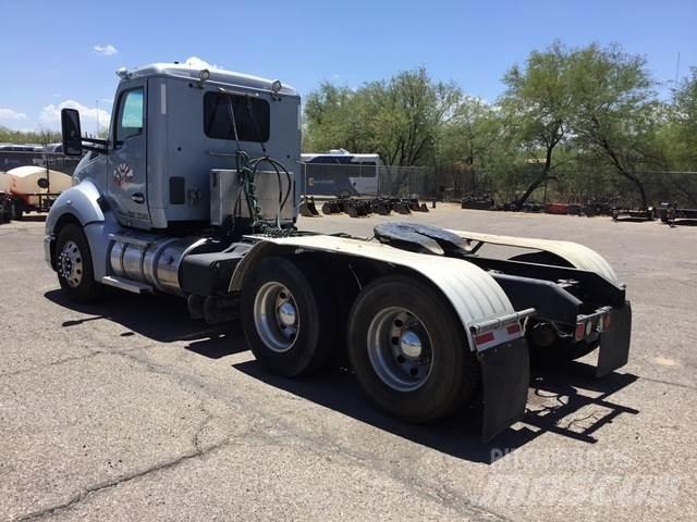 Kenworth T-680 Tracteur routier