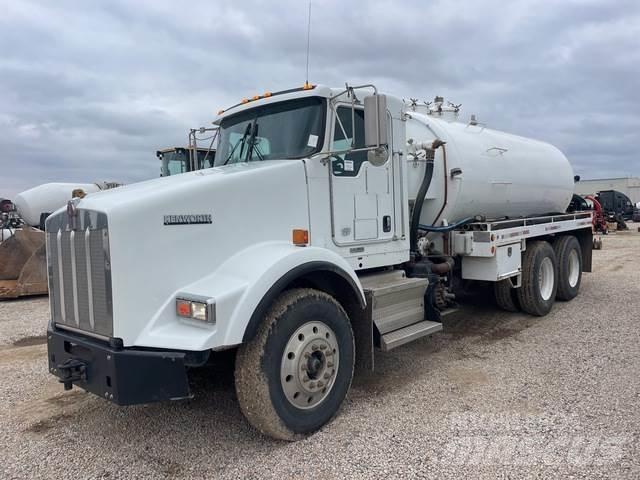 Kenworth T-800 Camion aspirateur, Hydrocureur