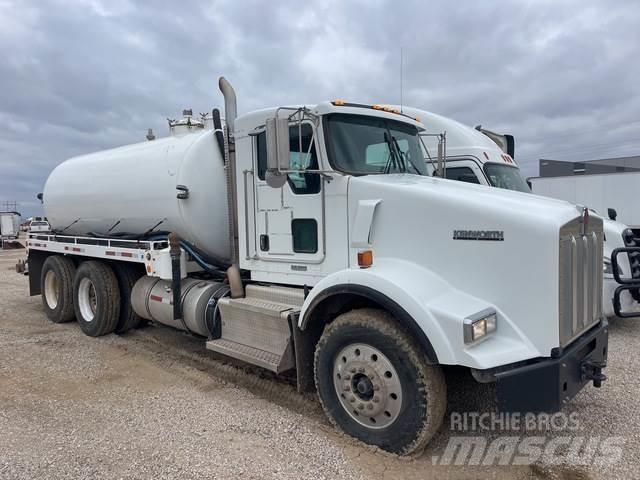 Kenworth T-800 Camion aspirateur, Hydrocureur