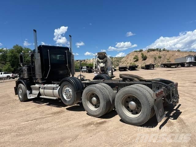 Kenworth T-800 Tracteur routier
