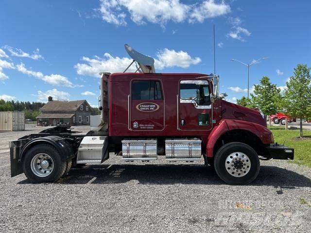 Kenworth T300 Tracteur routier