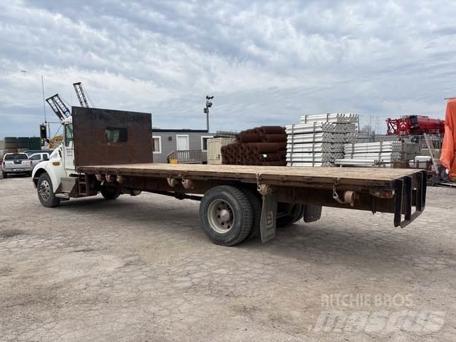 Kenworth T300 Camion plateau