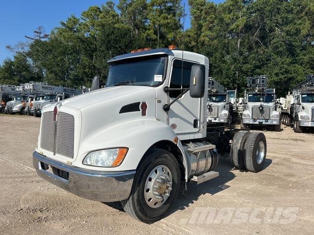 Kenworth T370 Cabines