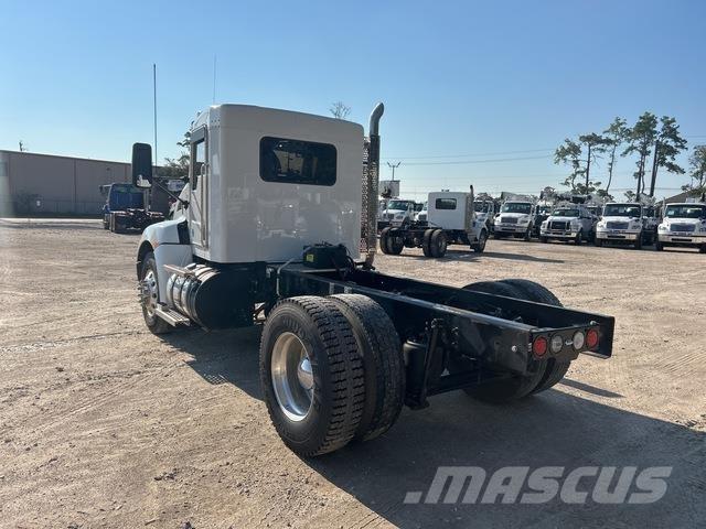Kenworth T370 Cabines