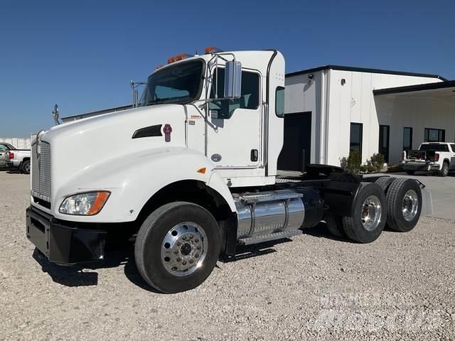 Kenworth T440 Tracteur routier