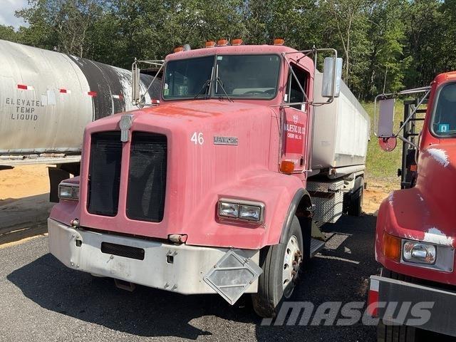Kenworth T450B Motrici cisterna