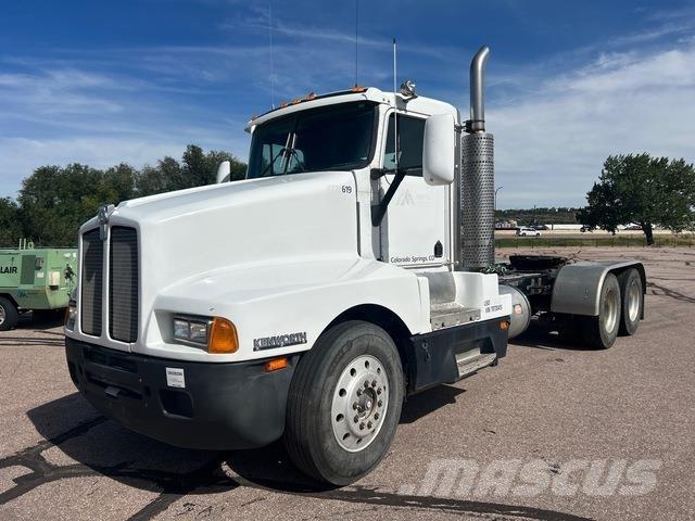 Kenworth T600 Tracteur routier