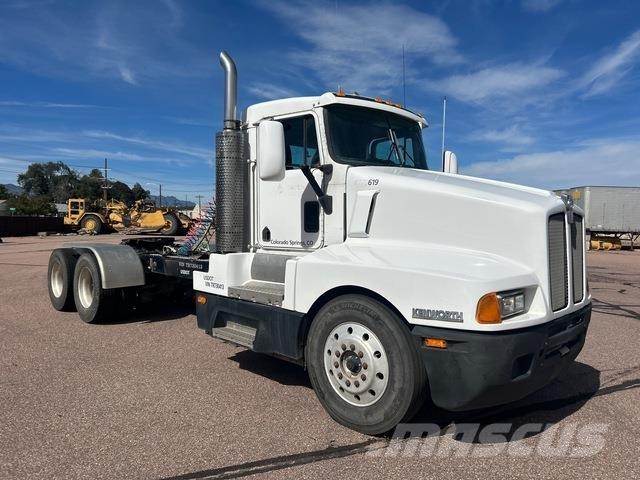 Kenworth T600 Tracteur routier