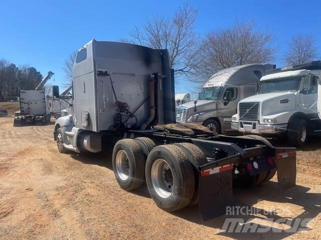 Kenworth T660 Tracteur routier