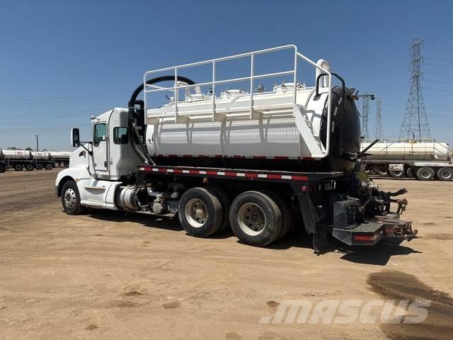 Kenworth T660 Camion aspirateur, Hydrocureur