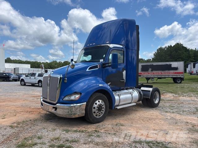 Kenworth T680 Tracteur routier
