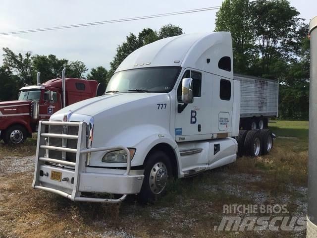 Kenworth T700 Tracteur routier