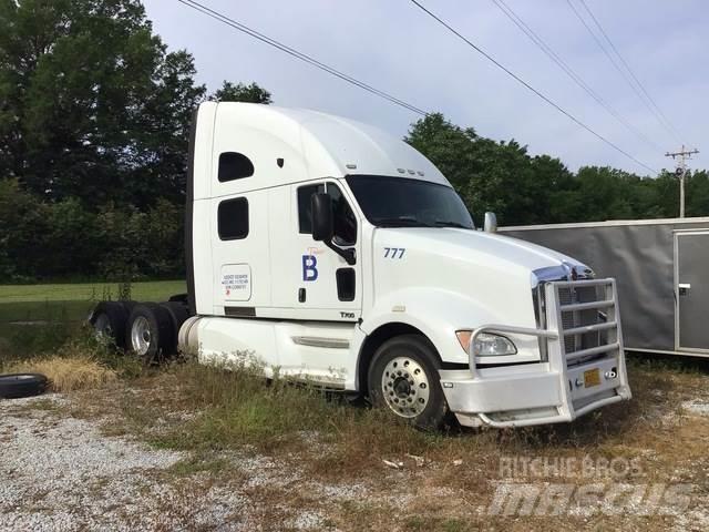 Kenworth T700 Tracteur routier