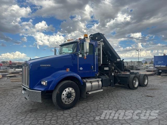 Kenworth T800 Camion plateau ridelle avec grue