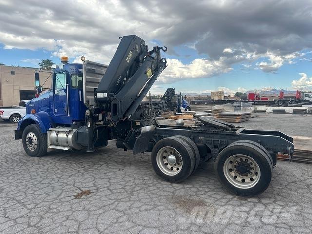 Kenworth T800 Camion plateau ridelle avec grue