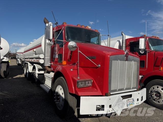 Kenworth T800 Motrici cisterna