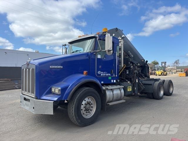 Kenworth T800 Camion plateau ridelle avec grue