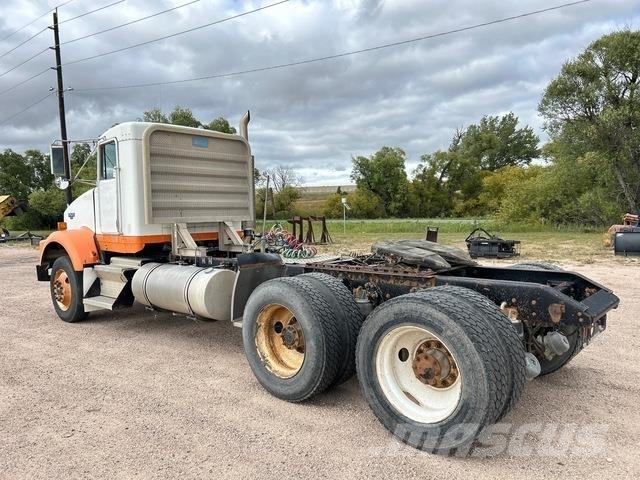 Kenworth T800B Tracteur routier