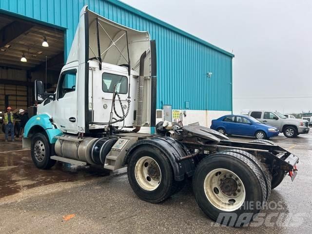 Kenworth T880 Tracteur routier