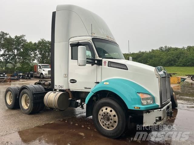 Kenworth T880 Tracteur routier