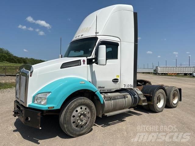 Kenworth T880 Tracteur routier