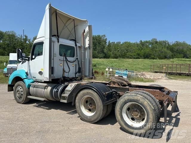 Kenworth T880 Tracteur routier
