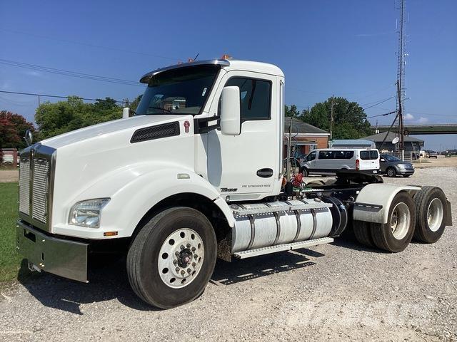 Kenworth T880 Tracteur routier