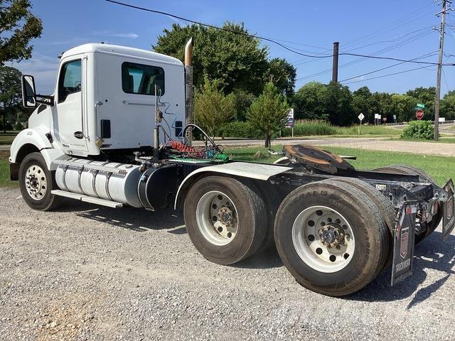 Kenworth T880 Tracteur routier