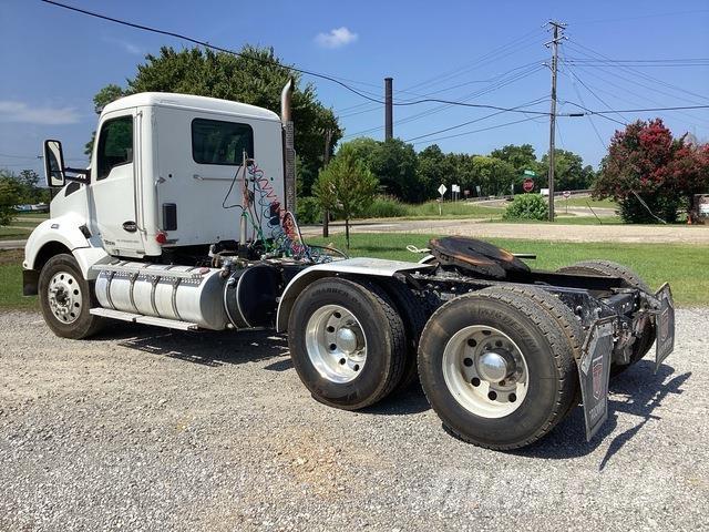 Kenworth T880 Tracteur routier